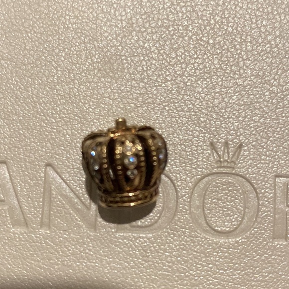 14k gold Pandora Diamond Royal Crown Charm - Picture 4 of 7
